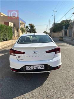 هیوندای ئەلەنترا